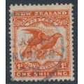NEW ZEALAND - 1908 1/- orange-red Birds, perf. 14:15, single watermark, used – SG # 385 NEW ZEALAND - 1908 1/- orange-red Birds, perf. 14:15, single watermark, used – SG # 385