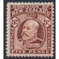 NEW ZEALAND - 1909 5d brown KEVII, perf. 14:14, MH – SG # 397 NEW ZEALAND - 1909 5d brown KEVII, perf. 14:14, MH – SG # 397