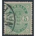 DENMARK - 1882 5øre green Coat of Arms, small numerals, used – Facit # 50b