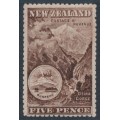 NEW ZEALAND - 1906 5d red-brown Mt. Ruapehu, perf. 14:14, single watermark, MH – SG # 323a