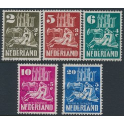 NETHERLANDS - 1950 War Damaged Churches set of 5, used – NVPH # 556-560