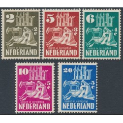 NETHERLANDS - 1950 Church Rebuilding Fund set of 5, MNH – NVPH # 556-560