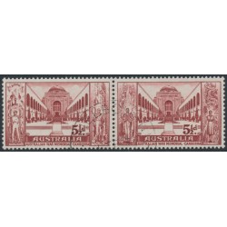 AUSTRALIA - 1958 5½d brown War Memorial pair, CTO – SG # 302a
