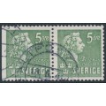 SWEDEN - 1940 5öre green Bellman, perf. 3-sides + 4-sides pair, used – Facit # 324BC