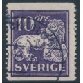 SWEDEN - 1926 10öre violet Lion, perf. 13, lines + KPV watermark, used – Facit # 144Ecxz